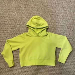 Lululemon Loungeful Hoodie Cropped (Size 6)